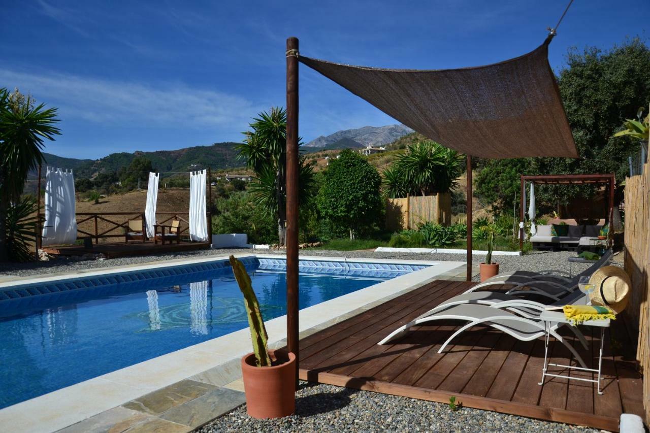 Bed and Breakfast The African House Tolox Exterior foto